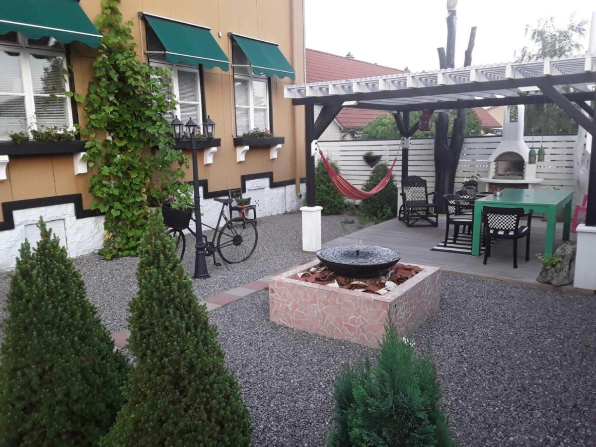 Mysig Takvaning Med Balkong Eskilstuna Dış mekan fotoğraf
